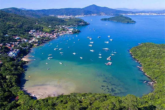 Passeio Aluguel de Lancha Balneário Camboriú BC Porto Belo Sepultura Caixa D'aço